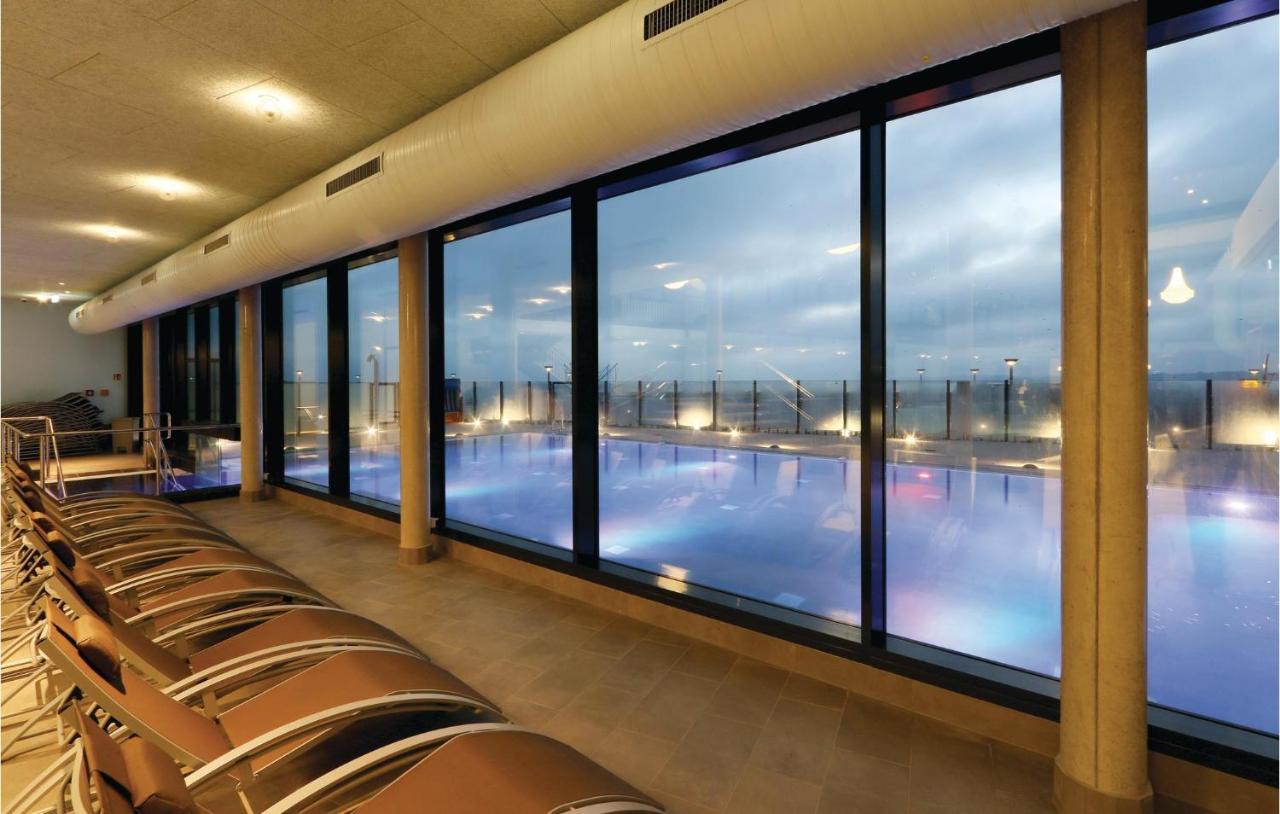 Stunning Apartment In Luebeck Travemuende With Wifi エクステリア 写真