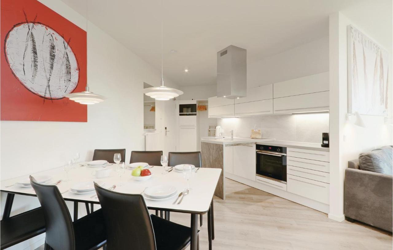 Stunning Apartment In Luebeck Travemuende With Wifi エクステリア 写真