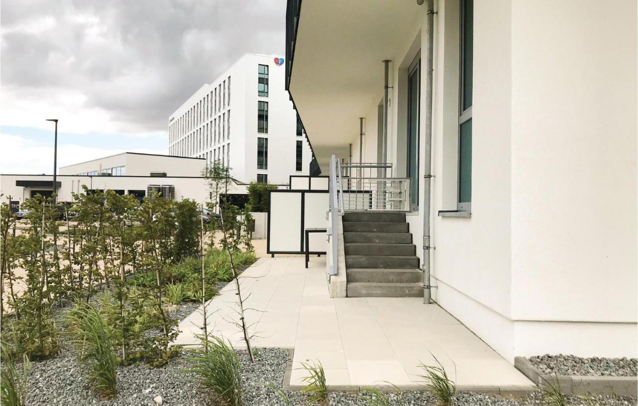 Stunning Apartment In Luebeck Travemuende With Wifi エクステリア 写真