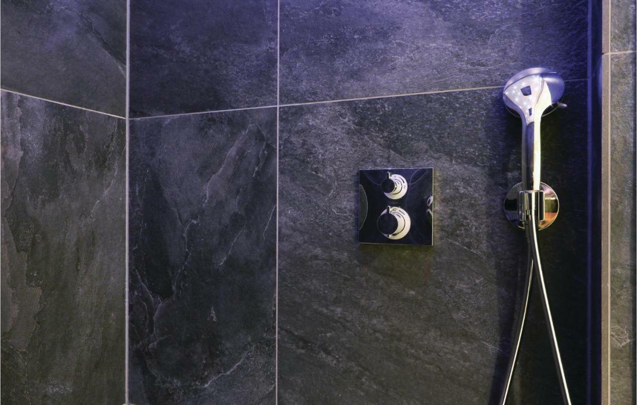 Stunning Apartment In Luebeck Travemuende With Wifi エクステリア 写真