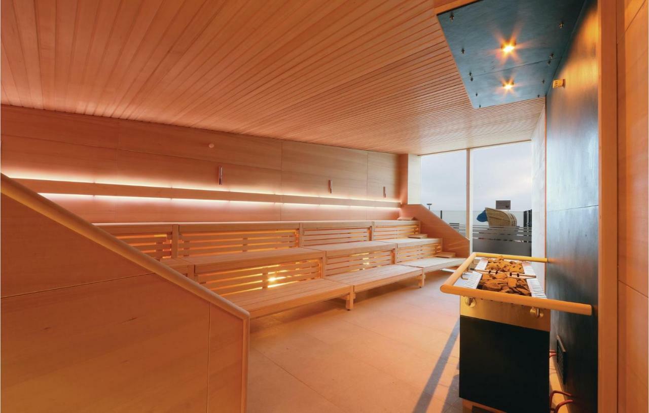 Stunning Apartment In Luebeck Travemuende With Wifi エクステリア 写真